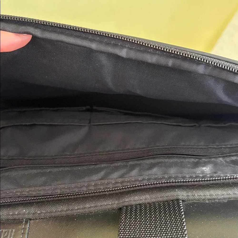 Hartmann Leather and Nylon Over Suitcase Handle Briefcase Overnighter